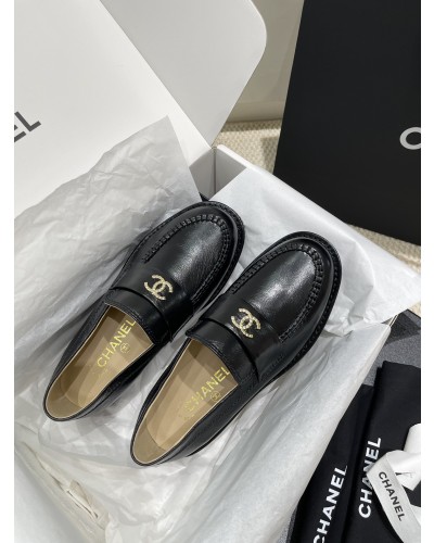 CHANEL Gold CC Loafer(+2color)