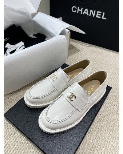 CHANEL 로퍼