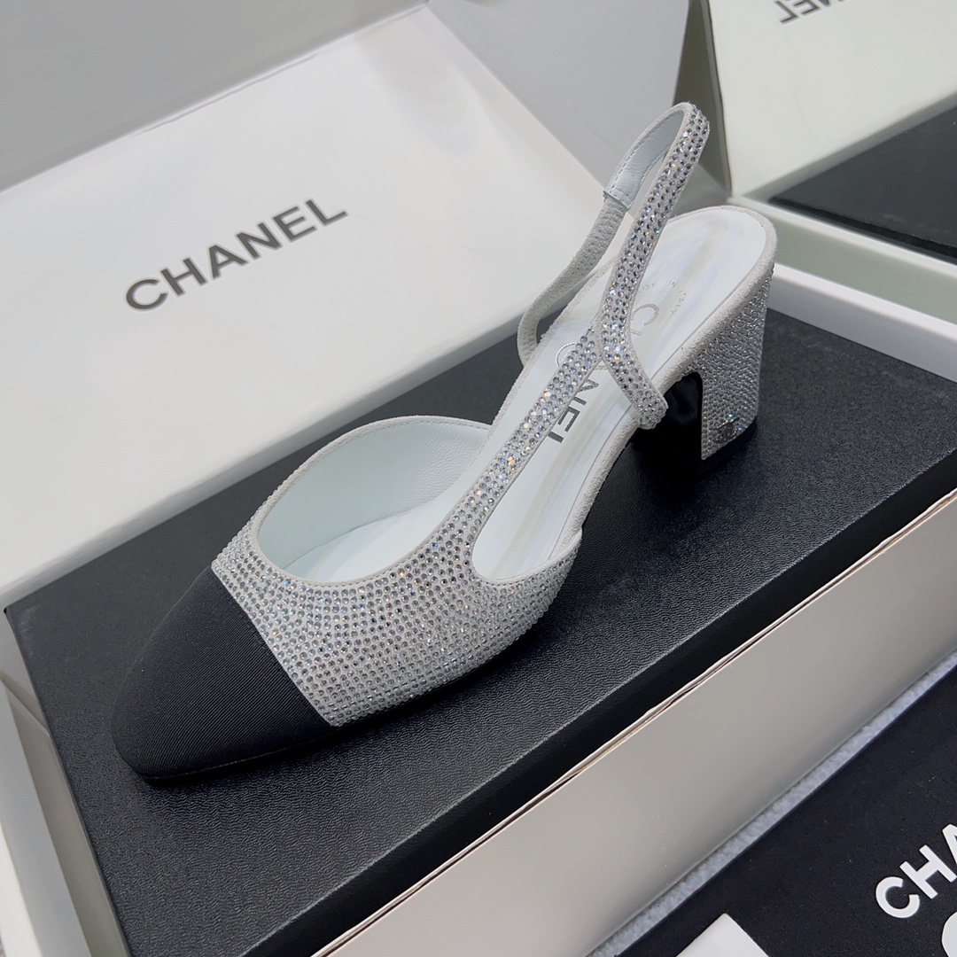 CHANEL 슬링백