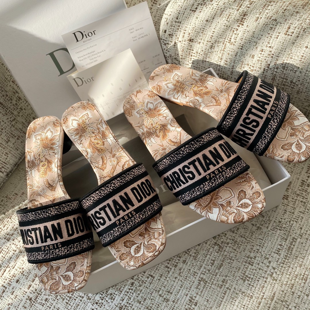 DIOR 슬리퍼 2 TYPE