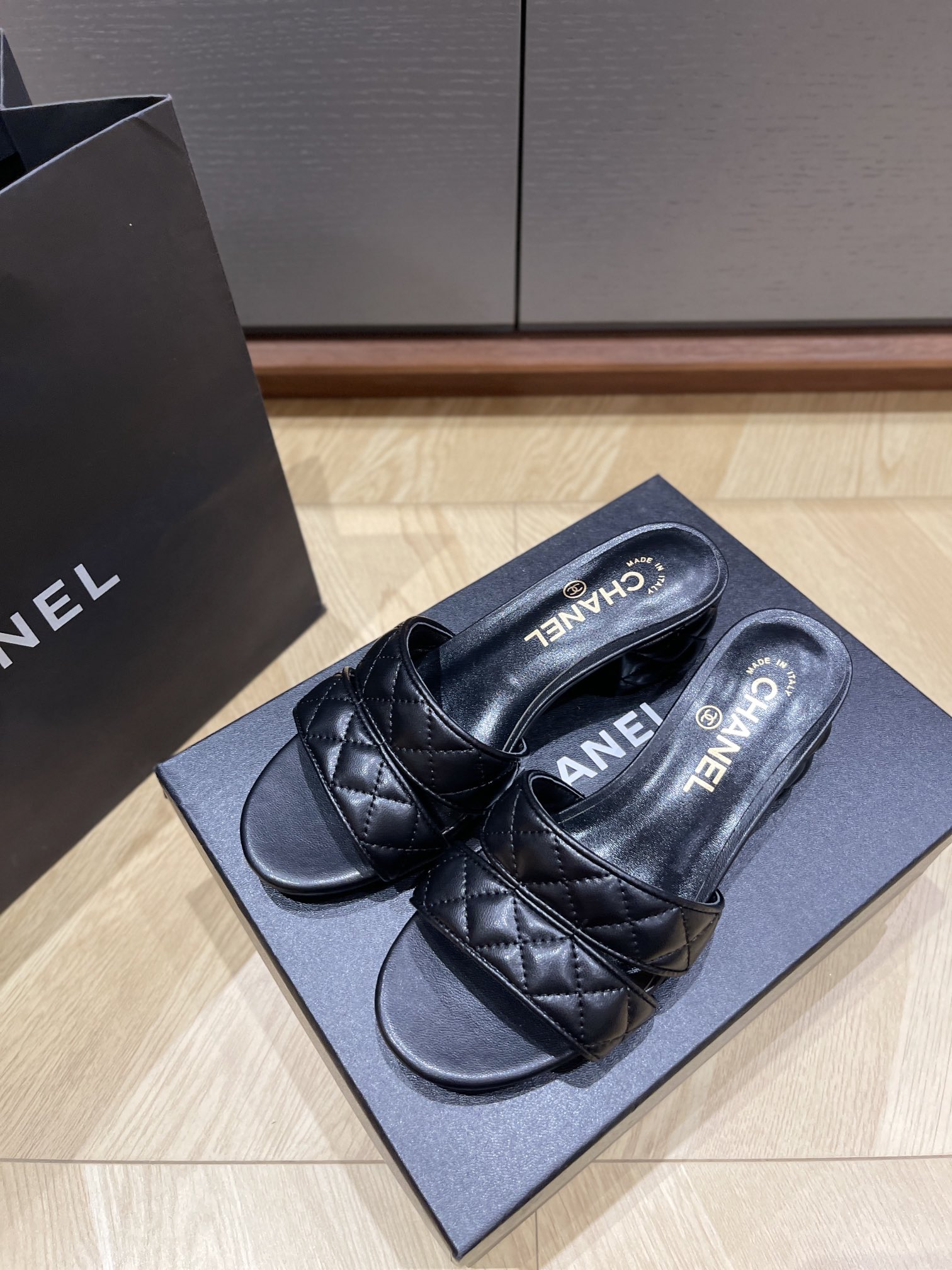 CHANEL 슬리퍼/샌들
