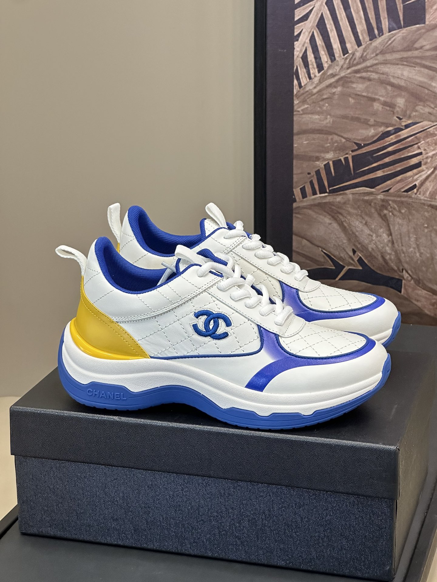 CHANEL 스니커즈