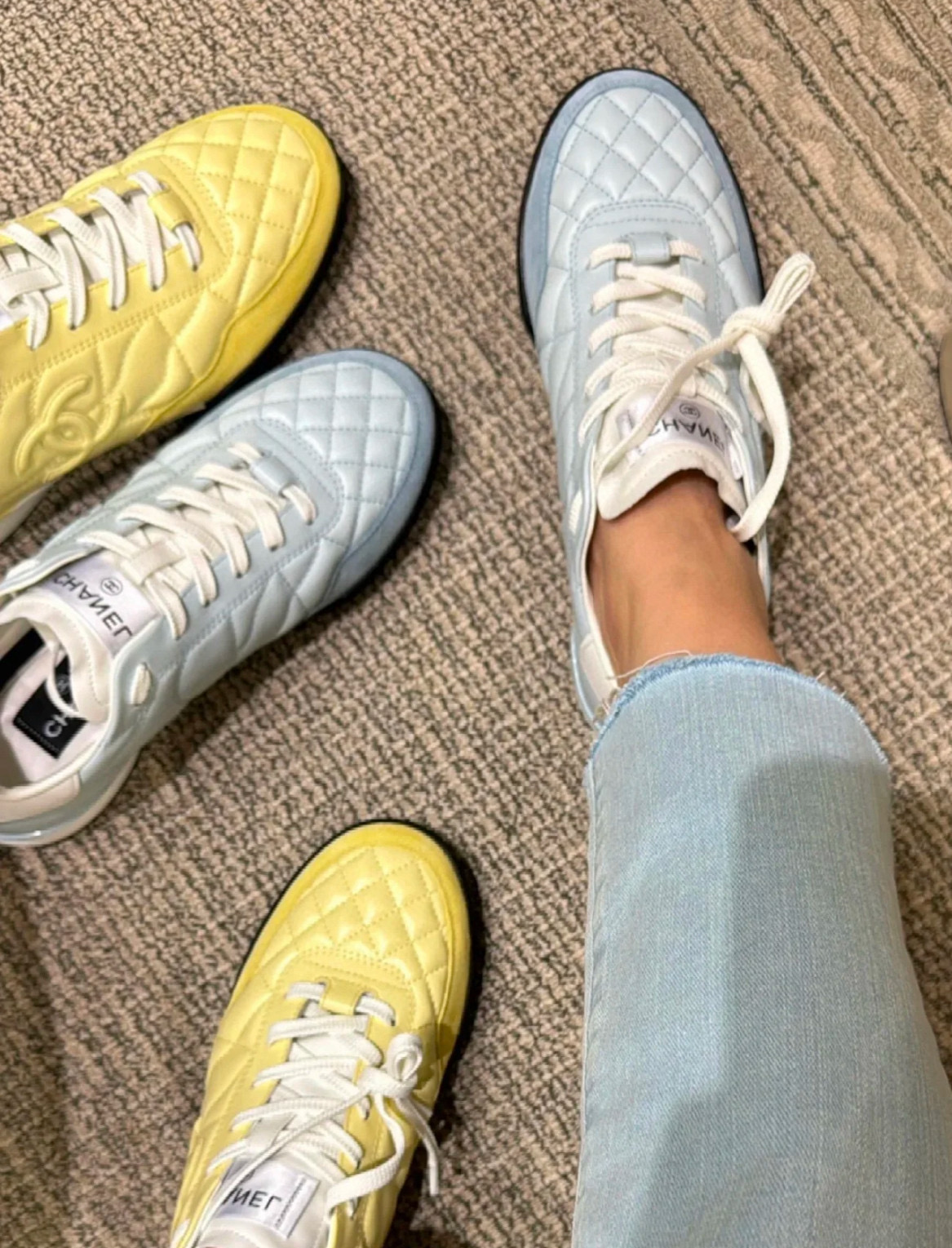CHANEL 스니커즈