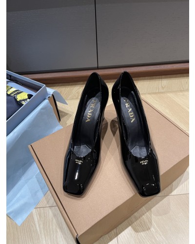 PRADA 8.5CM 하이힐 2TYPE