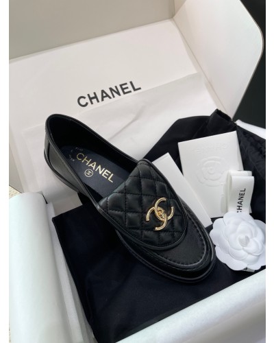CHANEL 턴락 퀼팉 로퍼