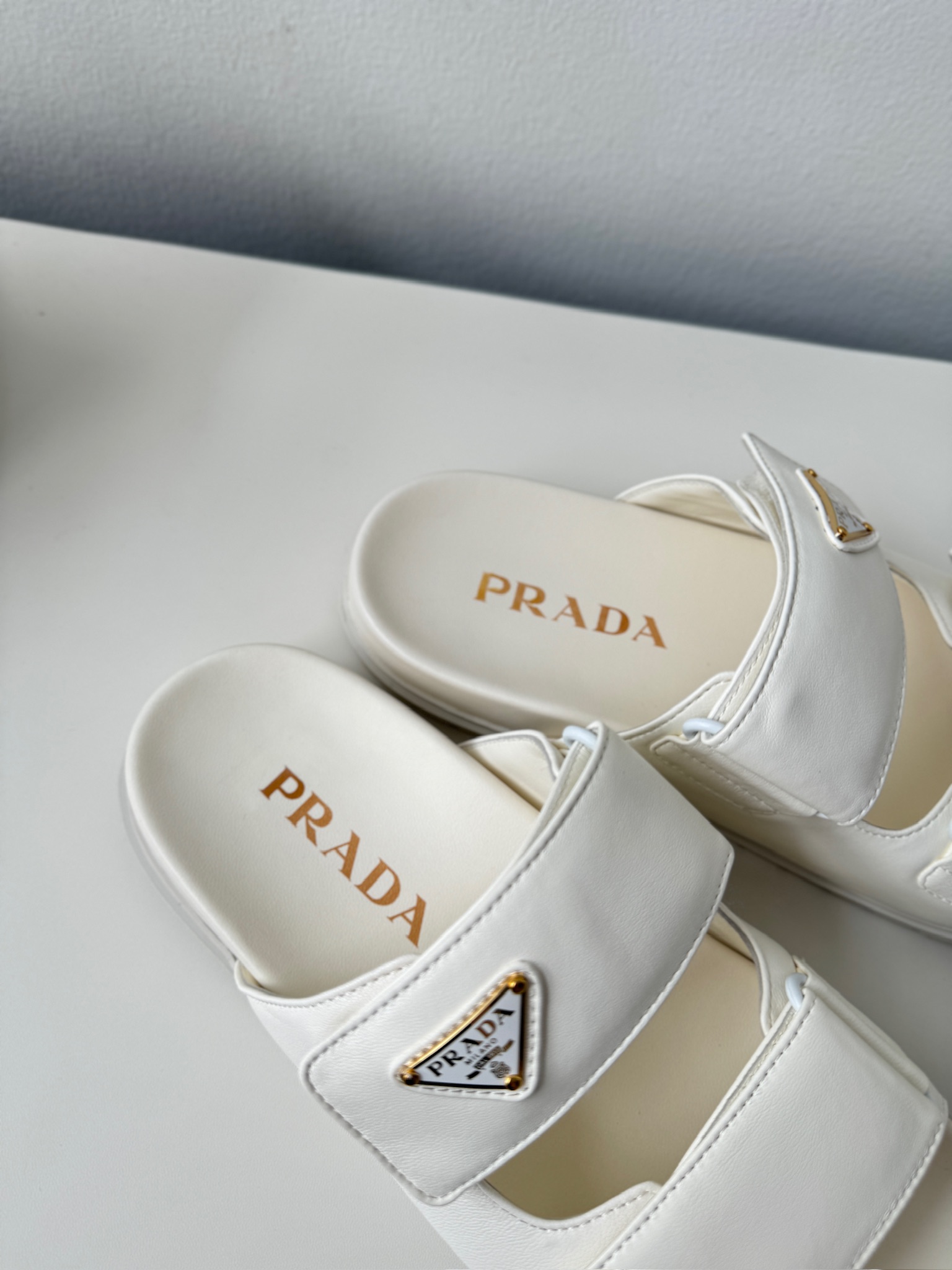 25SS PRADA 슬리퍼