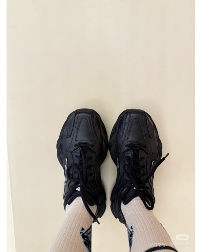 BALENCIAGA 스니커즈