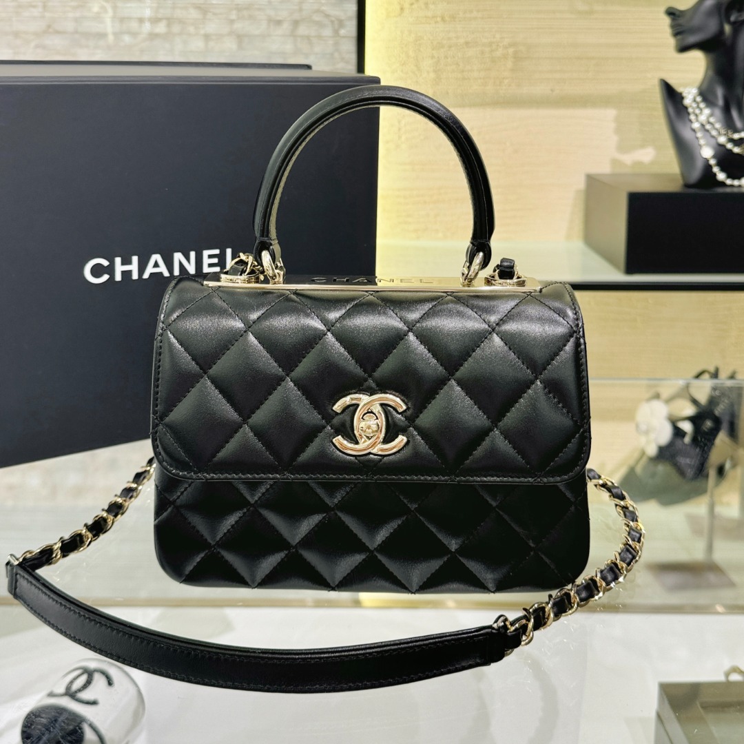 Ch 미니 트렌디 3겹 가방 블랙 골드 20cm