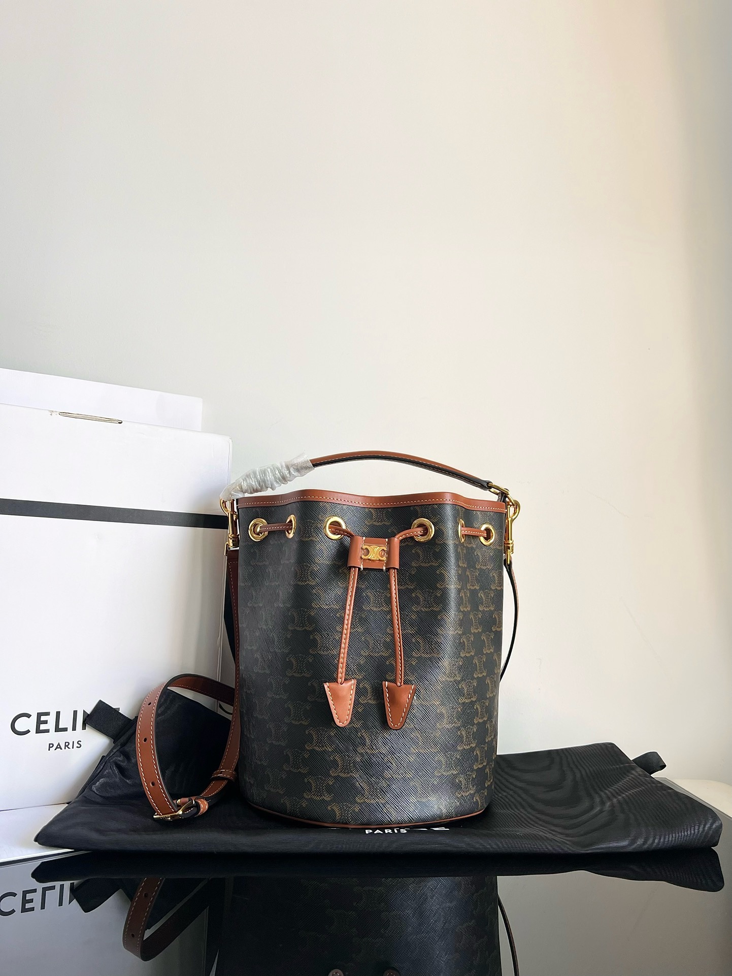 CLARA 24cm