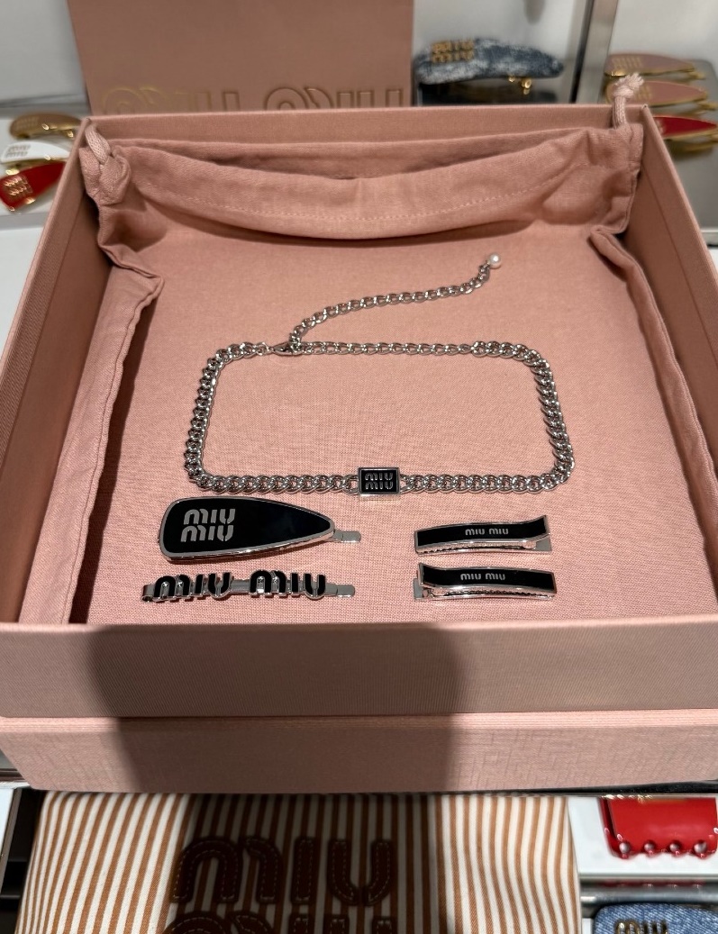 Miumiu 미우미우 목걸이