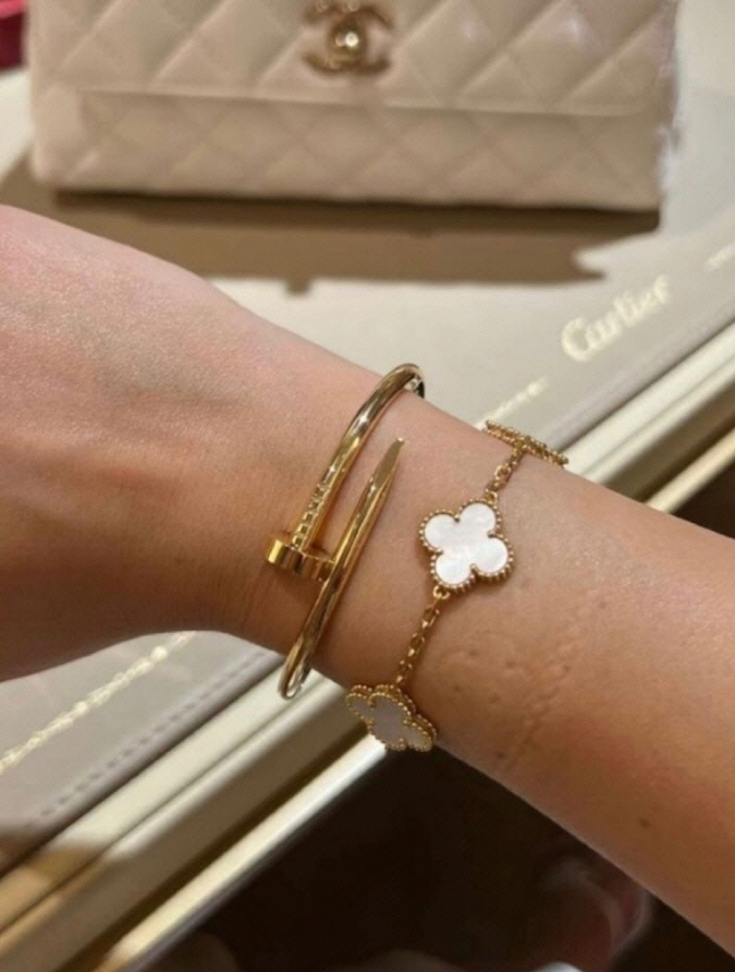 VC 반클리프 알함브라 팔찌