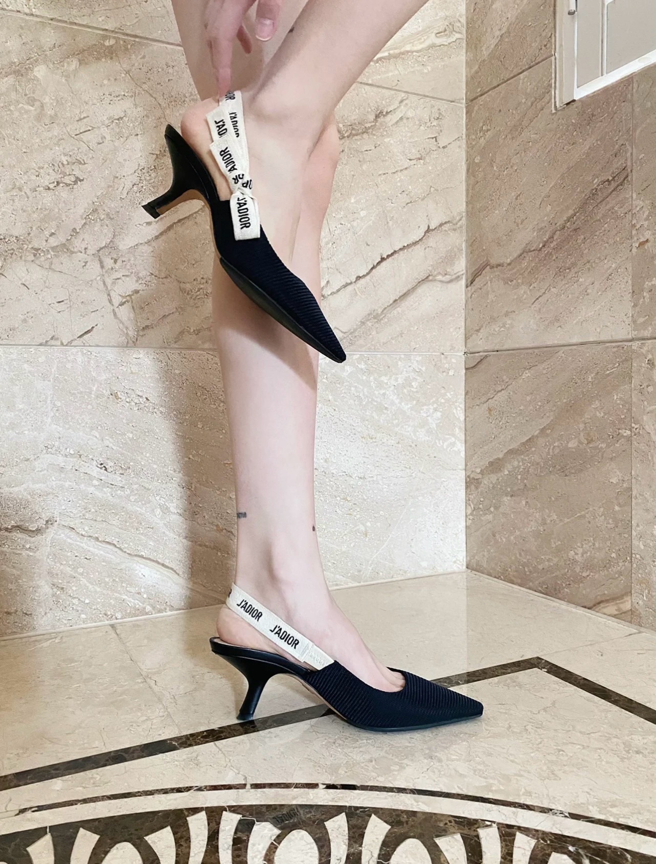 DIOR 슬링백 하이힐