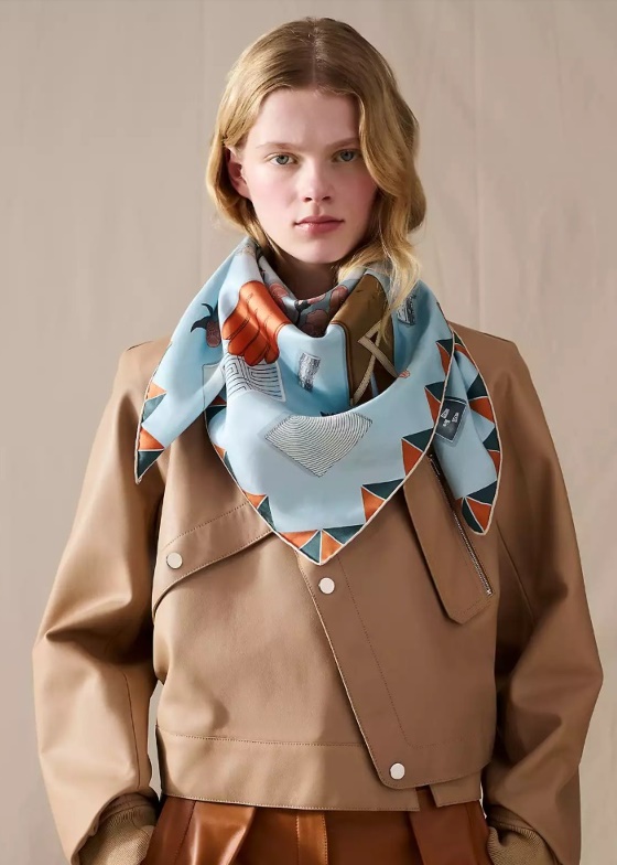 [HERMES] L'Heure des Gants 스카프 90