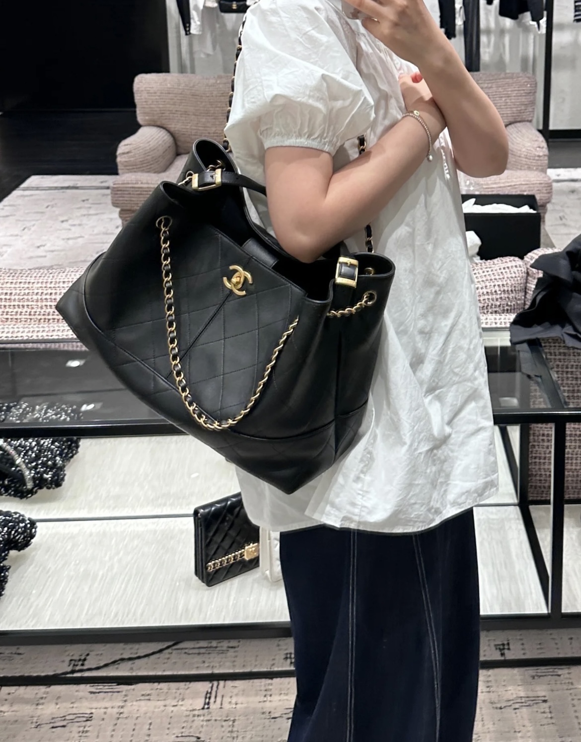 CHANEL Shoulder Bag