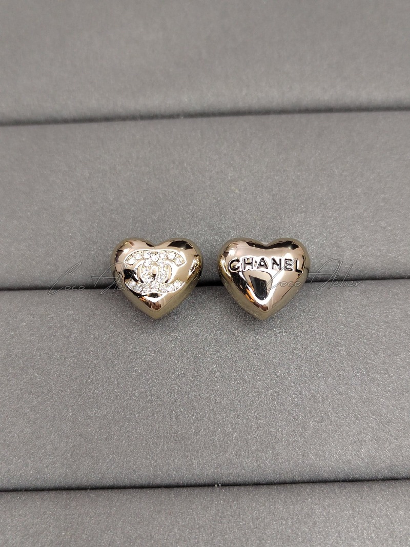 CHANEL 샤넬 하트 cc  귀걸이