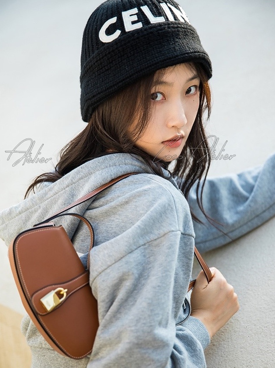 CELINE TRIOMPHE CHNVAS