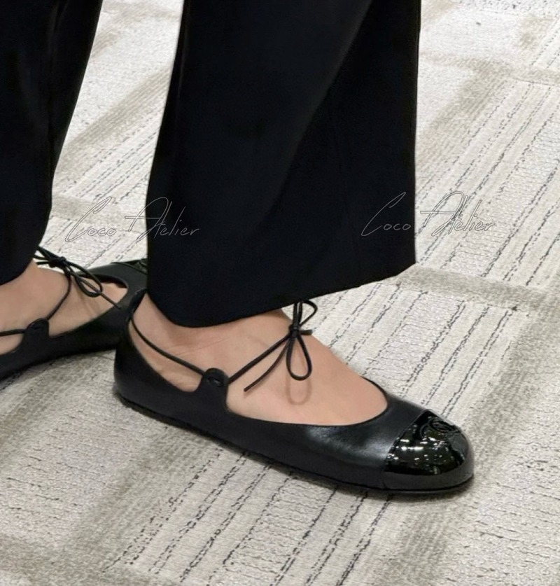 CHANEL 샤넬 CC 로고 샌들
