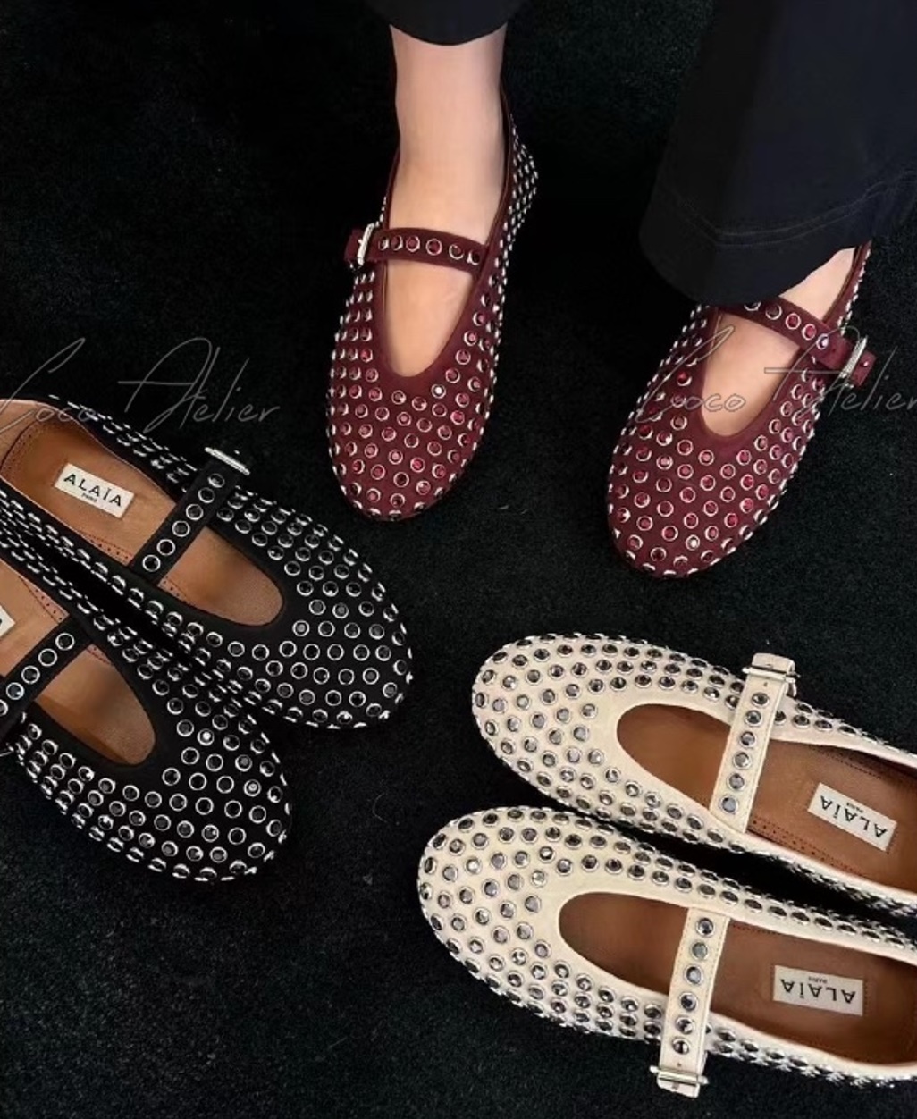 Alaia 알라이아 스톤 스웨이드 샌들