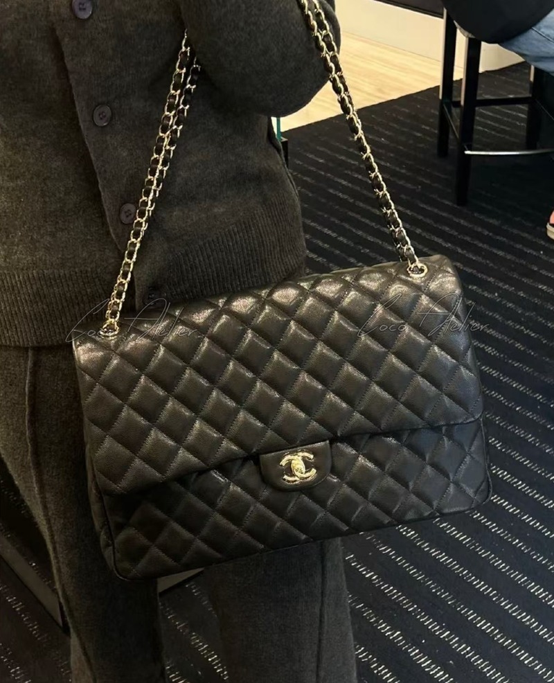 CHANEL 샤넬 클래식 맥시 플랩백