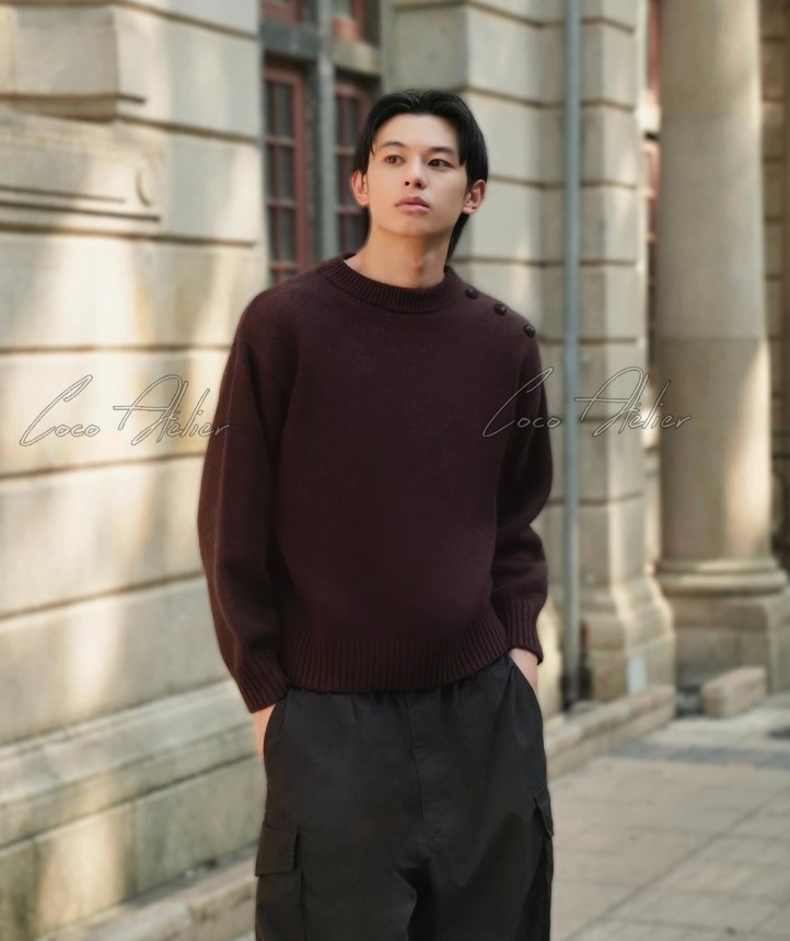 woven leather knot button wool knitwear