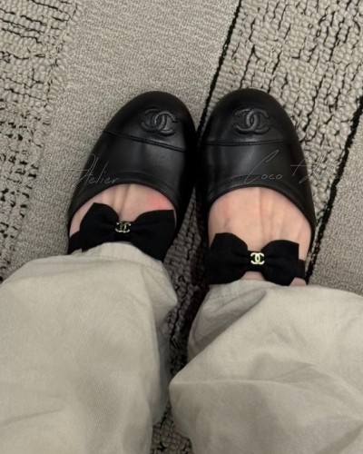 CHANEL 샤넬 투톤 스웨이드 슬링백 & 플랫