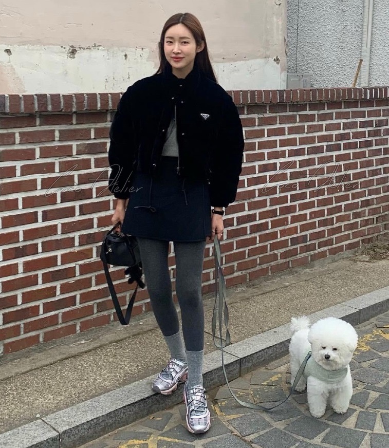 PRADA 프라다 벨벳 컨버터블 크롭 패딩