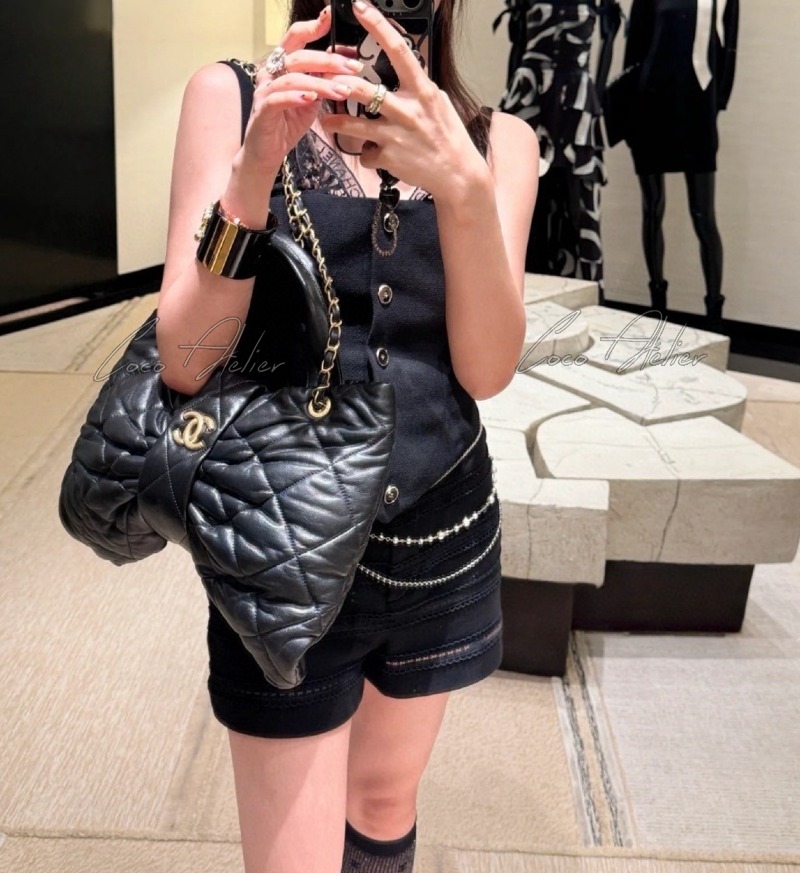 CHANEL 샤넬 맥시 보우백