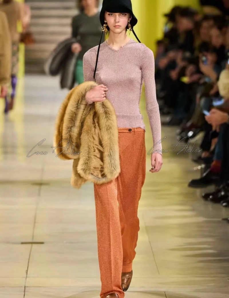 Miumiu 미우미우 브이넥 니트