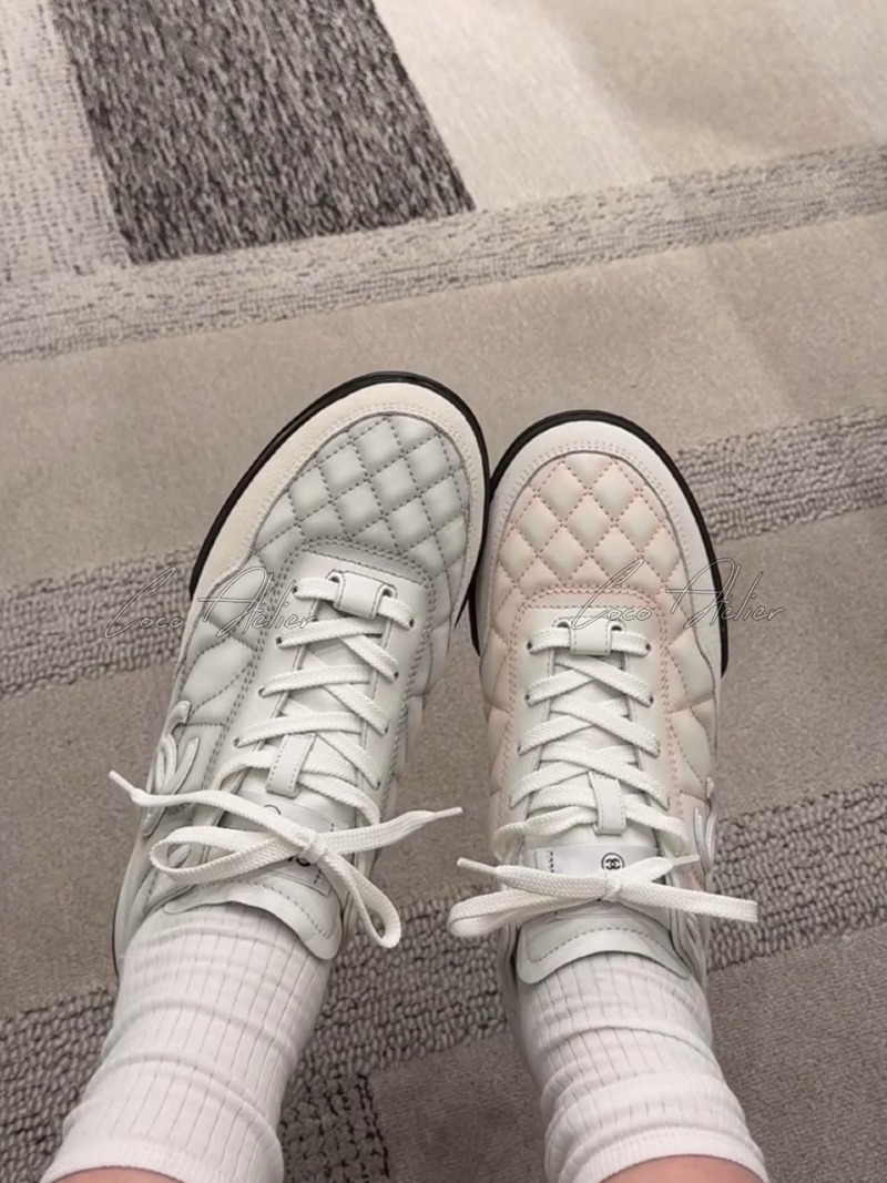 CHANEL 샤넬 CC 퀼팅 스니커즈