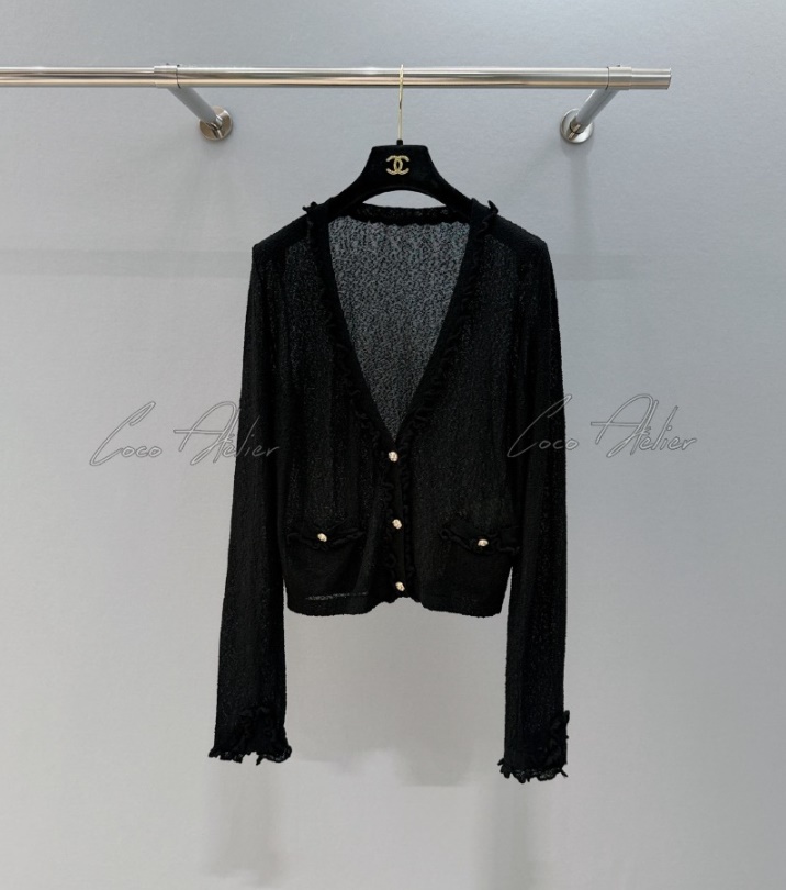 Chanel 샤넬 블랙 와플 카라 V넥 가디건