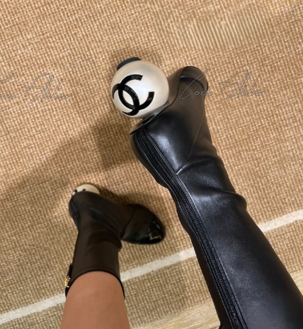 CHANEL 샤넬 cc 진주 앵클 부츠