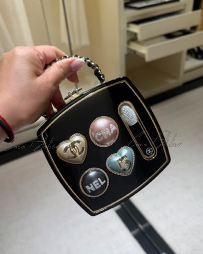 CHANEL 샤넬 케이스백