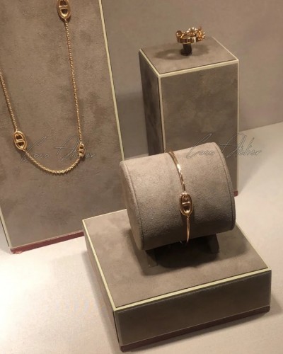 chandelion bracelet
