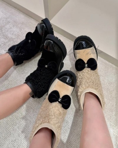 searing Ankle boots