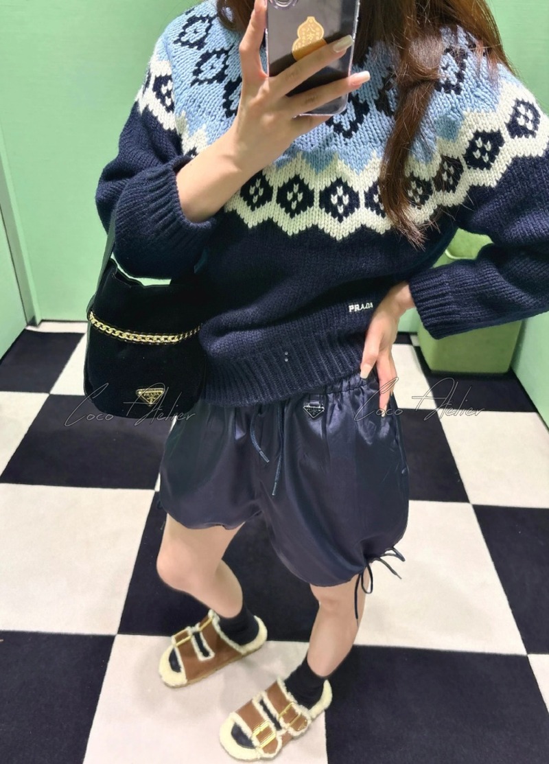 cashmere knitwear