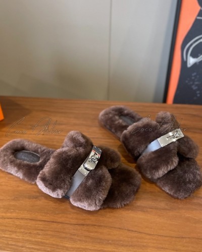 Oran Fur Slippers