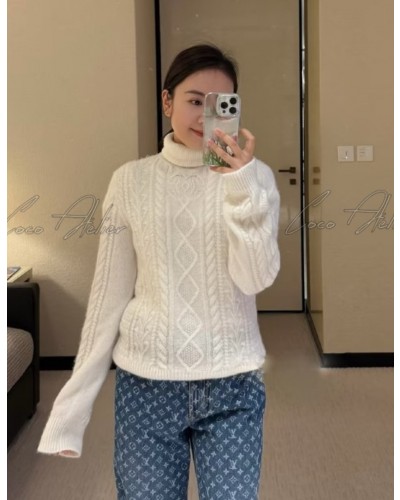 cashmere turtleneck knit