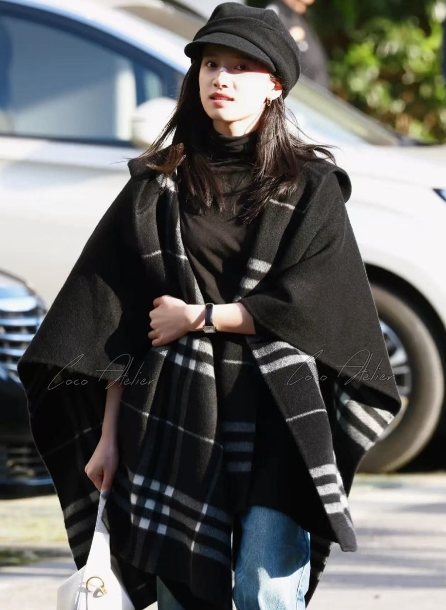  hooded shawl