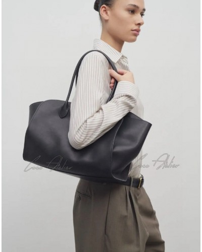 Marlo 14 Tote Bag