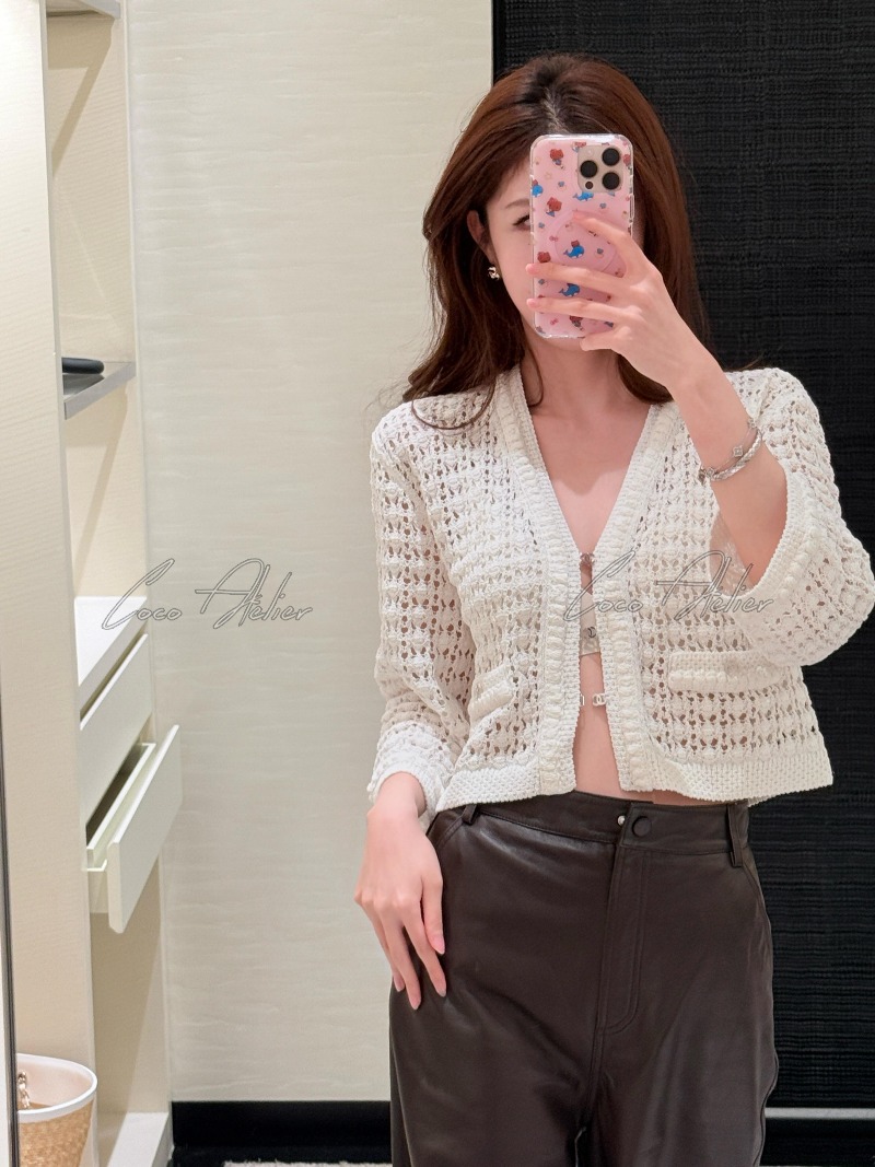 punching cardigan