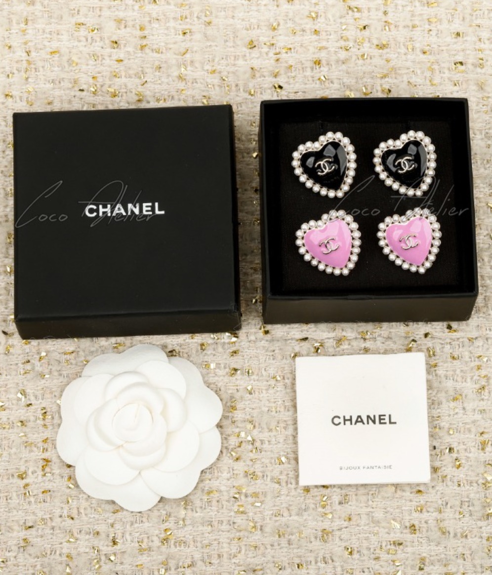 Heart earrings