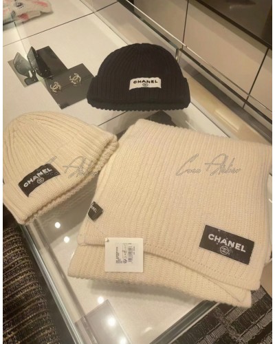 Beanie & muffler