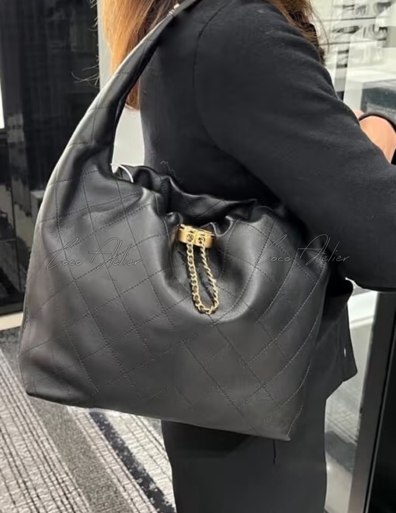 26 Hobo Maxi bag