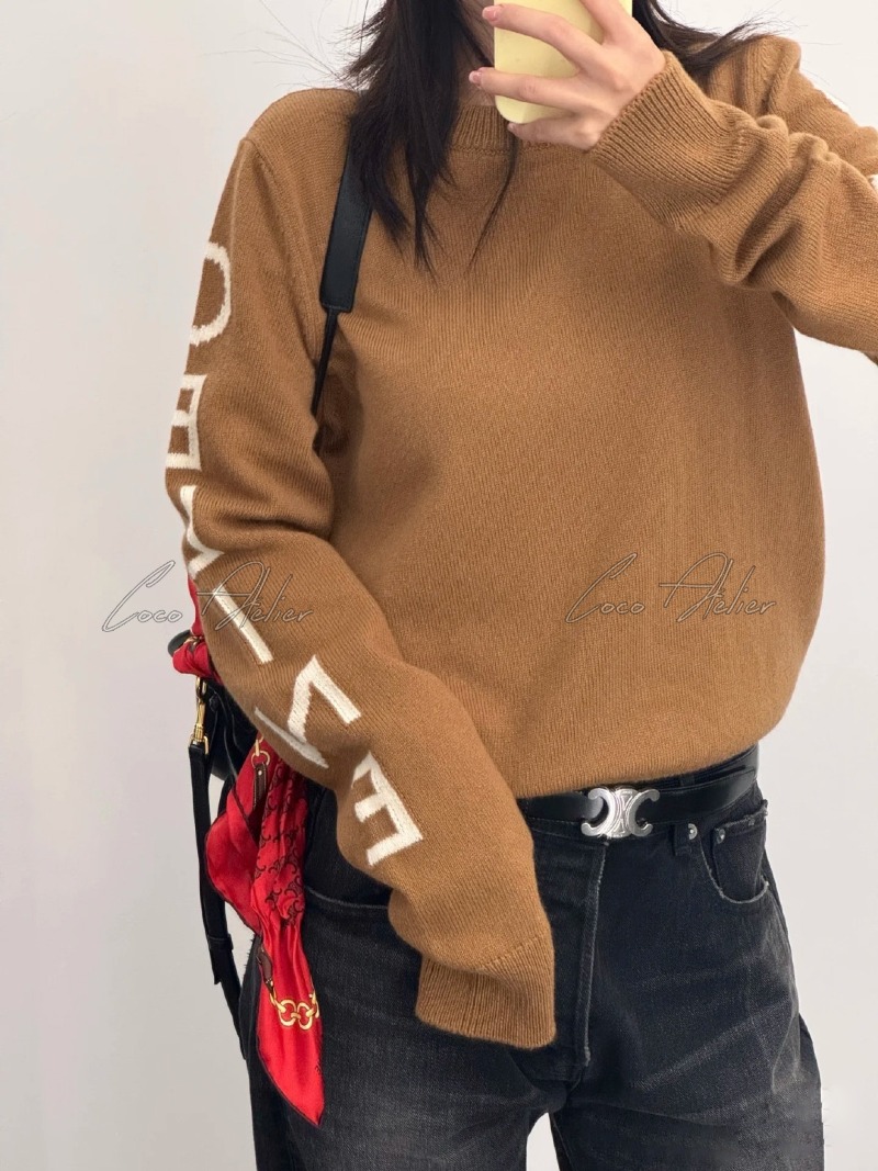  arm logo knit