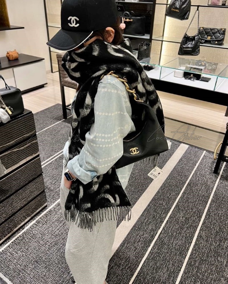 Hobo bag