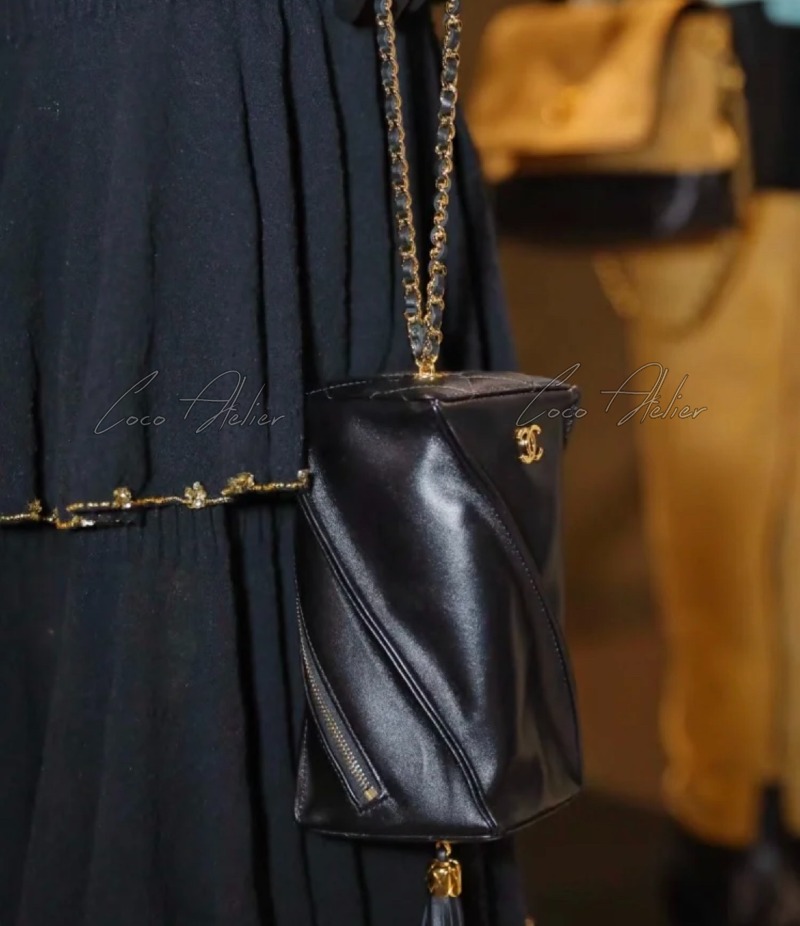 Mini chain bag