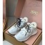 530 Searing Sneakers