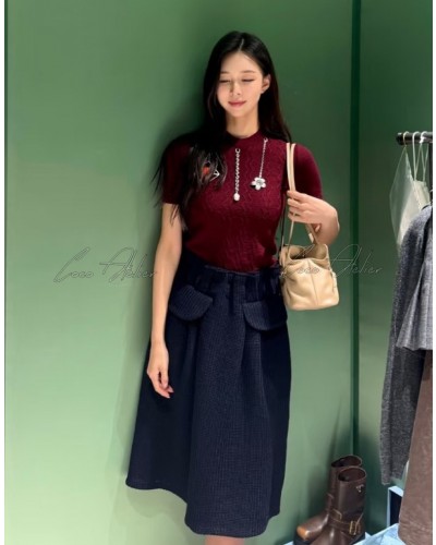 Navy knit skirt