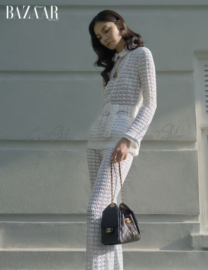 Belt mesh knitwear