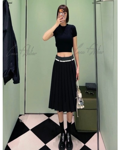 Pleated skirt